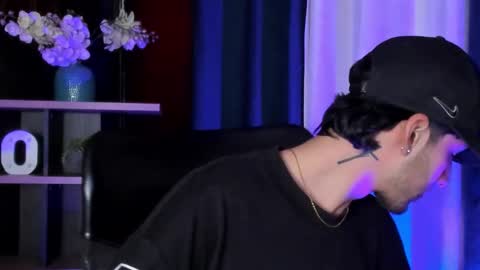 Snapshot of noah_brigth chatting on 23, 10, 2025 Noah Brigth online show from 23, 10, 2025