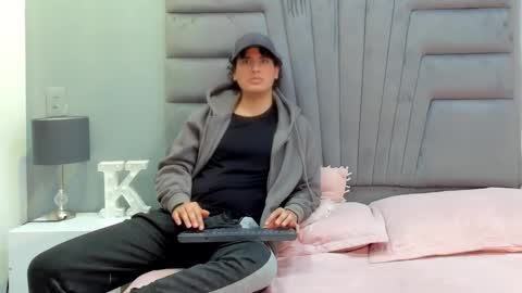 Snapshot of noah_ferrary chatting on 4, 11, 2025 Noah Ferrary online show from 4, 11, 2025