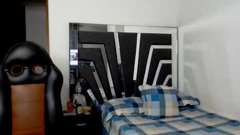 Noah Harris01 online show from 26, 11, 2025