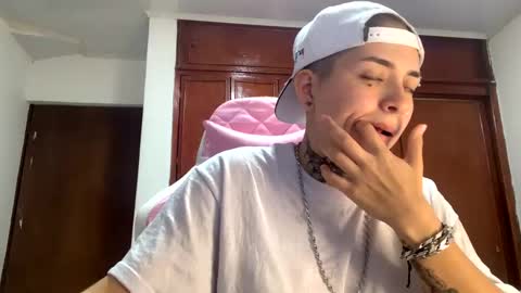 Snapshot of noah_martini chatting on 25, 1, 2025 noah hehim online show from 25, 1, 2025