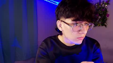 Snapshot of noah_millerx_ chatting on 30, 3, 2026 noah online show from 30, 3, 2026