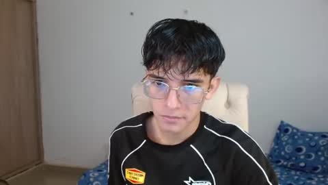 Snapshot of noah_millerx_ chatting on 28, 6, 2026 noah online show from 28, 6, 2026