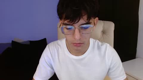 Snapshot of noah_millerx_ chatting on 12, 7, 2026 noah online show from 12, 7, 2026