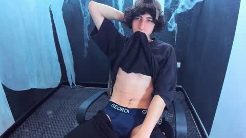 Snapshot of noah_sokolov chatting on 29, 10, 2025 noah_sokolov online show from 29, 10, 2025