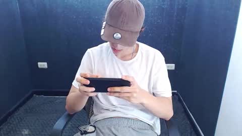 Snapshot of noah_sokolov chatting on 9, 11, 2025 noah_sokolov online show from 9, 11, 2025