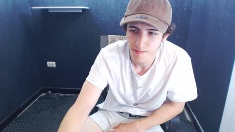 Snapshot of noah_sokolov chatting on 25, 11, 2025 noah_sokolov online show from 25, 11, 2025