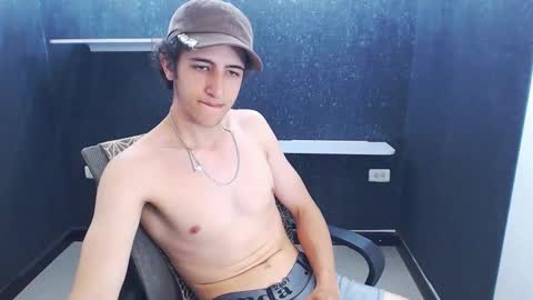 Snapshot of noah_sokolov chatting on 13, 12, 2025 noah_sokolov online show from 13, 12, 2025