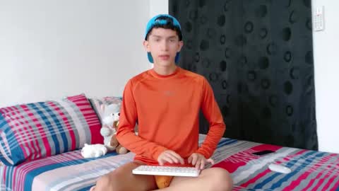 noah tyler  online show from 19, 11, 2025