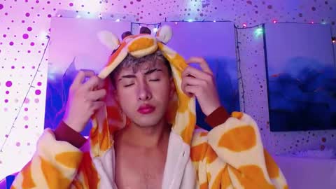 Snapshot of noah_xitruxx chatting on 23, 1, 2025 Noah online show from 23, 1, 2025