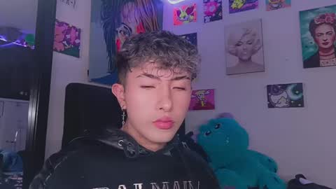 Snapshot of noah_xitruxx chatting on 31, 1, 2025 Noah online show from 31, 1, 2025
