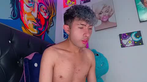 Snapshot of noah_xitruxx chatting on 4, 2, 2025 Noah online show from 4, 2, 2025