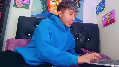 Snapshot of noah_xitruxx chatting on 5, 2, 2025 Noah online show from 5, 2, 2025
