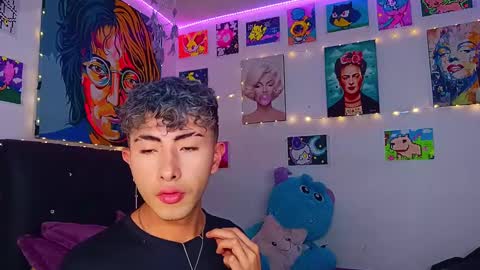 Snapshot of noah_xitruxx chatting on 8, 2, 2025 Noah online show from 8, 2, 2025