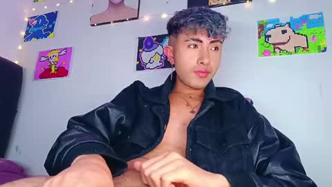 Snapshot of noah_xitruxx chatting on 8, 2, 2025 Noah online show from 8, 2, 2025