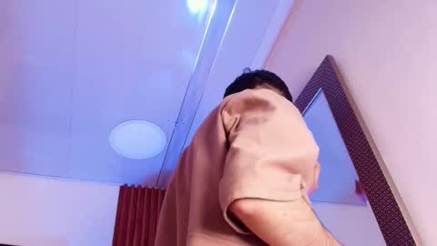 Snapshot of noah_xitruxx chatting on 25, 9, 2025 Noah online show from 25, 9, 2025
