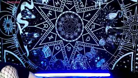 caroline online show from 13, 10, 2025