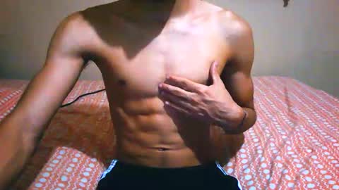 Snapshot of nofacebaby_ chatting on 19, 12, 2025 nofacebaby_ online show from 19, 12, 2025