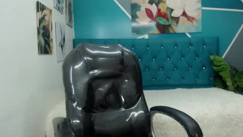 Snapshot of noha_scott chatting on 20, 2, 2025 Noha Scott online show from 20, 2, 2025