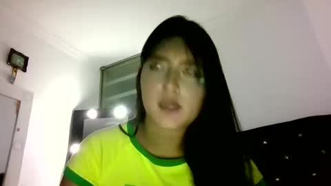 Snapshot of nohemi_18 chatting on 11, 6, 2026 Nohemi online show from 11, 6, 2026
