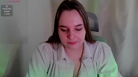 noir_ember_ online show from 8, 6, 2026