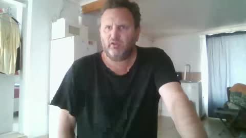 Snapshot of nollie244 chatting on 5, 10, 2025 Nollie online show from 5, 10, 2025