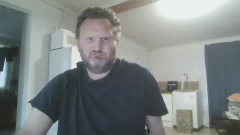 Snapshot of nollie244 chatting on 12, 10, 2025 Nollie online show from 12, 10, 2025