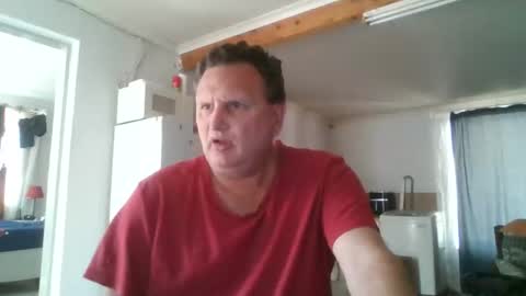 Snapshot of nollie244 chatting on 13, 10, 2025 Nollie online show from 13, 10, 2025