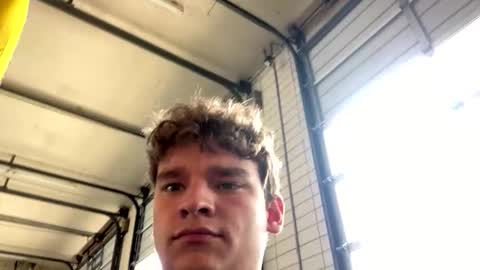 Curly  online show from 17, 4, 2026