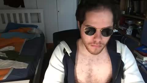 Snapshot of nongay379444 chatting on 15, 12, 2024 nongay379444 online show from 15, 12, 2024