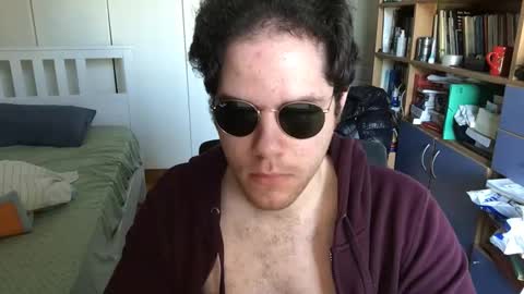 Snapshot of nongay379444 chatting on 5, 1, 2025 nongay379444 online show from 5, 1, 2025