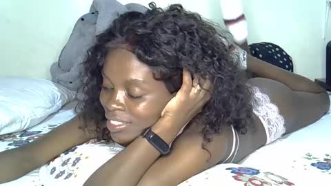 norah_pure online show from 23, 12, 2024