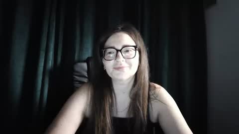 NoraSexyMilf online show from 4, 7, 2026