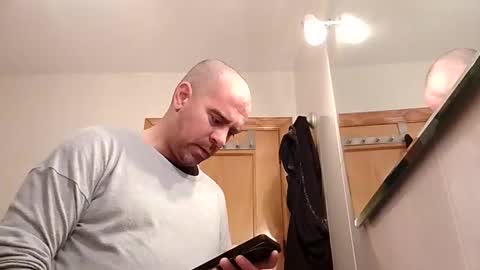 Snapshot of normalito42 chatting on 22, 12, 2025 NORMALITO online show from 22, 12, 2025