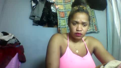 nosminah01 online show from 12, 9, 2025