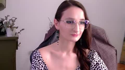 Snapshot of nova_mystic chatting on 15, 10, 2025 nova_mystic online show from 15, 10, 2025
