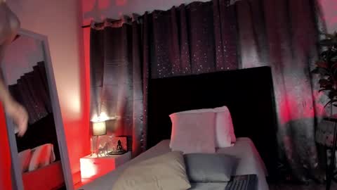 Nova online show from 5, 4, 2026