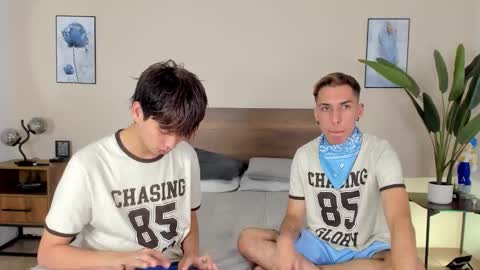 Snapshot of novaybrian chatting on 2, 10, 2025 NovayBrian online show from 2, 10, 2025
