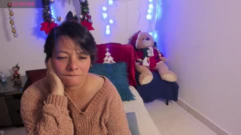 Snapshot of nuit_rose chatting on 21, 12, 2024 nuit_rose online show from 21, 12, 2024