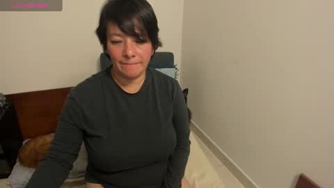 Snapshot of nuit_rose chatting on 16, 1, 2025 nuit_rose online show from 16, 1, 2025