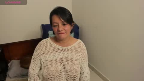 Snapshot of nuit_rose chatting on 14, 2, 2025 nuit_rose online show from 14, 2, 2025