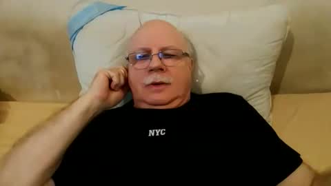 nukiss online show from 24, 10, 2025