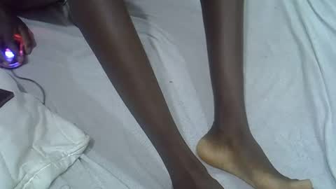 nunu_40 online show from 4, 2, 2026