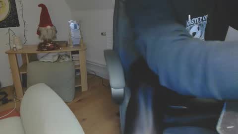 Nyl0nnickb0y online show from 11, 1, 2026