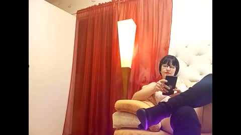 Snapshot of nylonseductress chatting on 31, 12, 2024 Scarlett online show from 31, 12, 2024