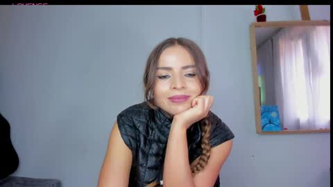 Laura nyu online show from 10, 4, 2026