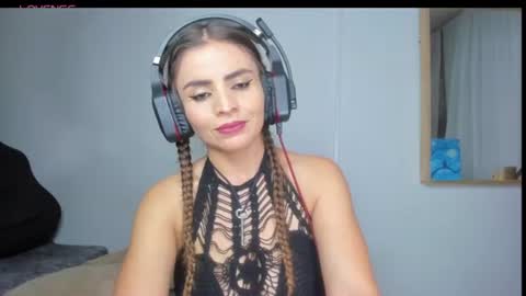 Snapshot of nyusha619933 chatting on 23, 7, 2026 Laura nyu online show from 23, 7, 2026