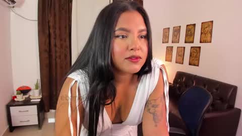 Hi im lu  followme here and instagram ebonalu  online show from 20, 4, 2026