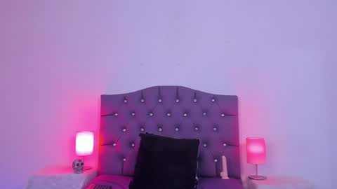   online show from 1, 2, 2025