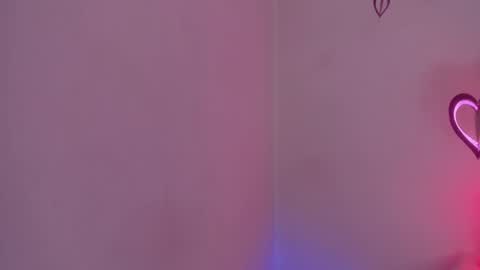   online show from 15, 2, 2025