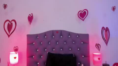   online show from 20, 2, 2025